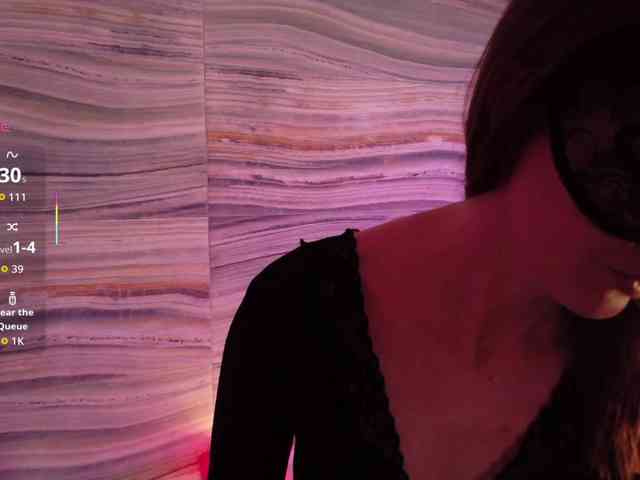 SheisArt webcam