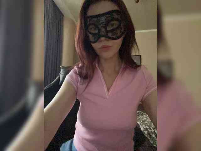 SheisArt webcam