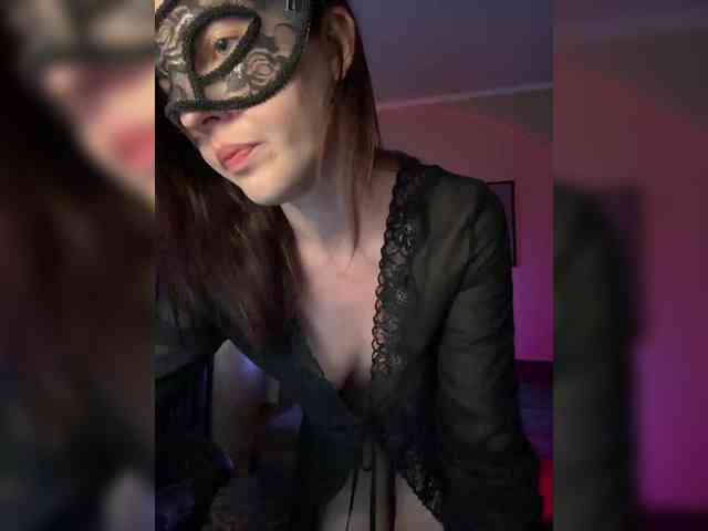 SheisArt webcam
