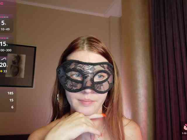 SheisArt webcam