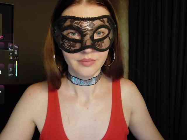 SheisArt webcam