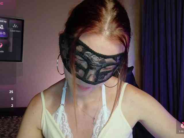 SheisArt webcam