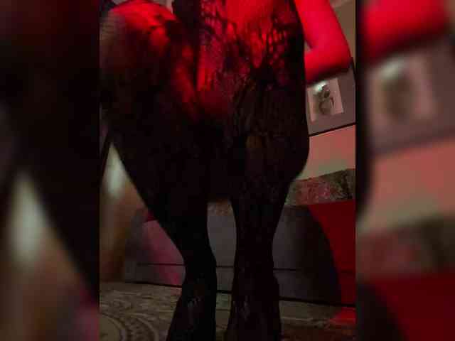 SheisArt webcam