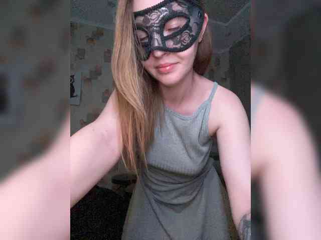 SheisArt webcam