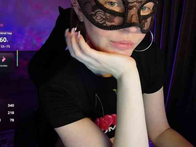 SheisArt webcam