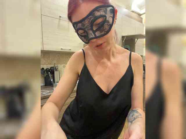 SheisArt webcam