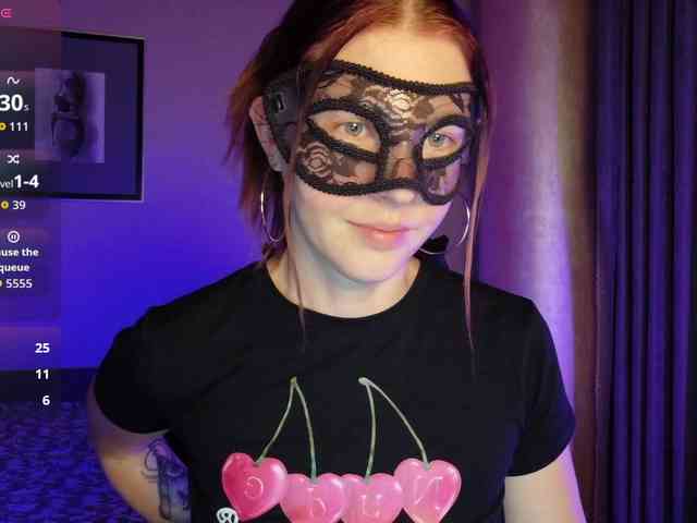 SheisArt webcam