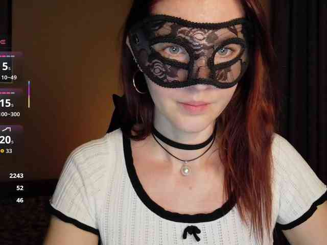 SheisArt webcam