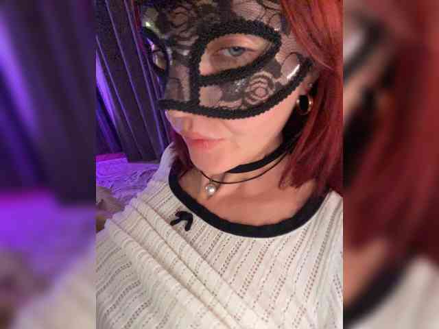Modella: SheisArt