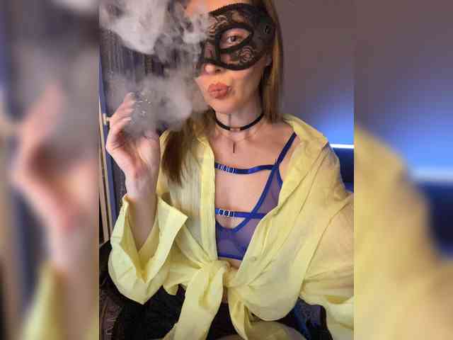 SheisArt webcam