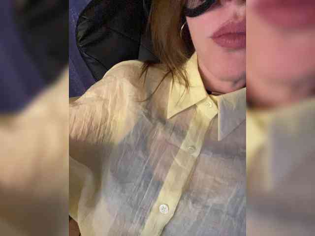 SheisArt webcam