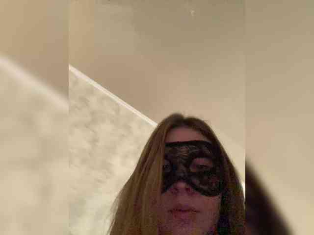 SheisArt webcam