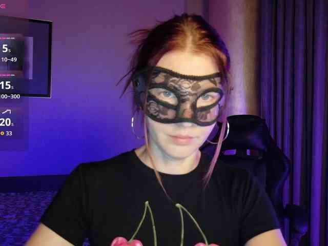 SheisArt webcam