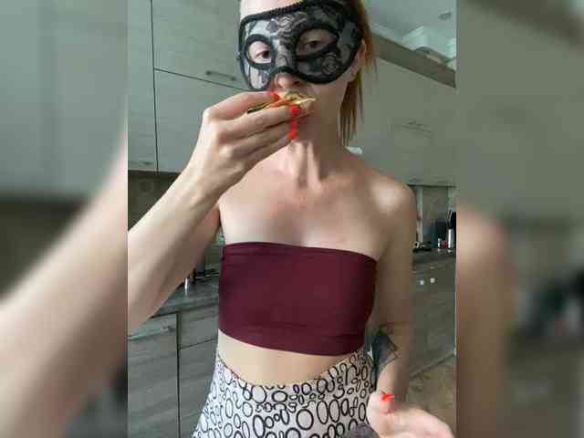 SheisArt webcam