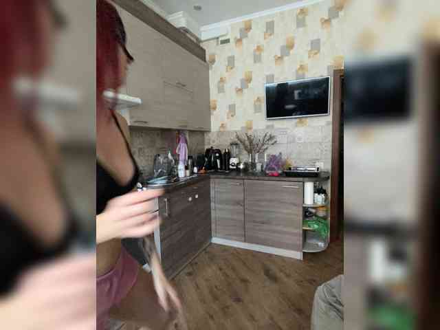 SheisArt webcam