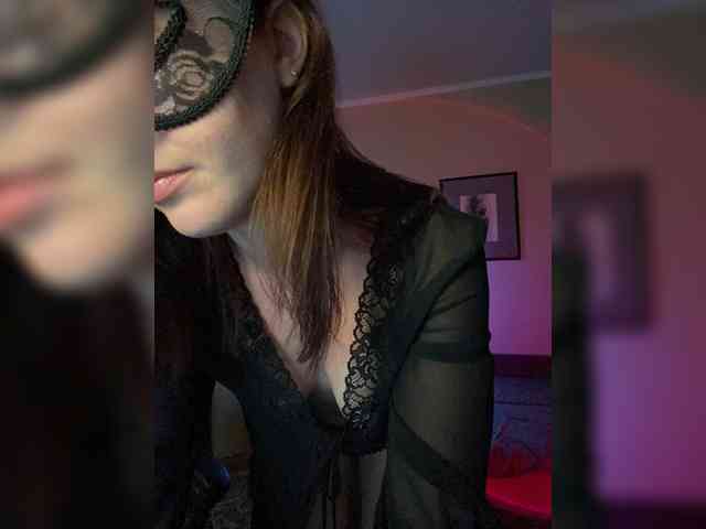 SheisArt webcam