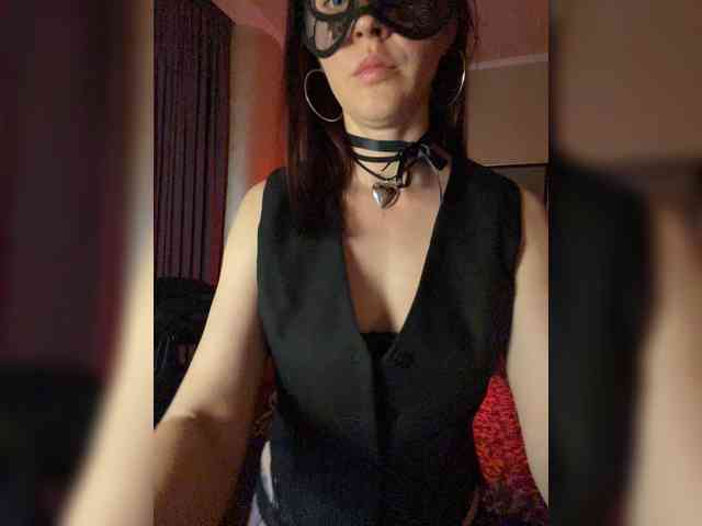 SheisArt webcam
