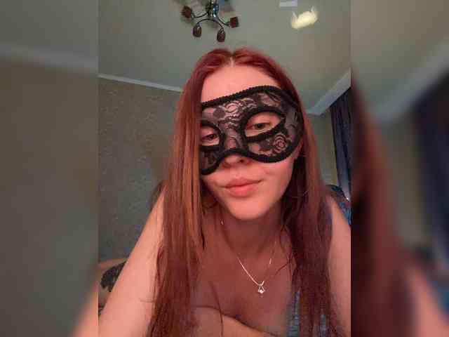 SheisArt webcam