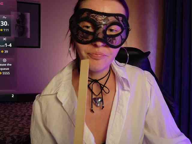 SheisArt webcam