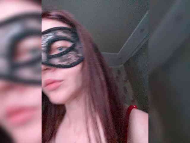 SheisArt webcam