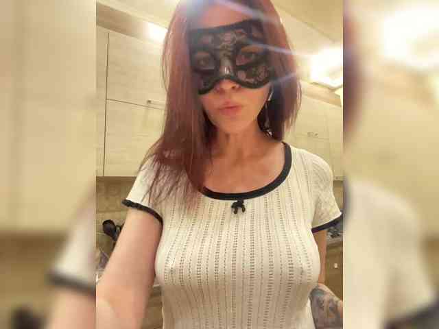SheisArt webcam