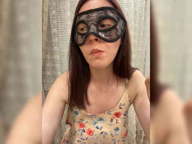 SheisArt webcam