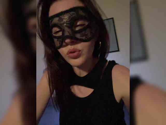 SheisArt webcam