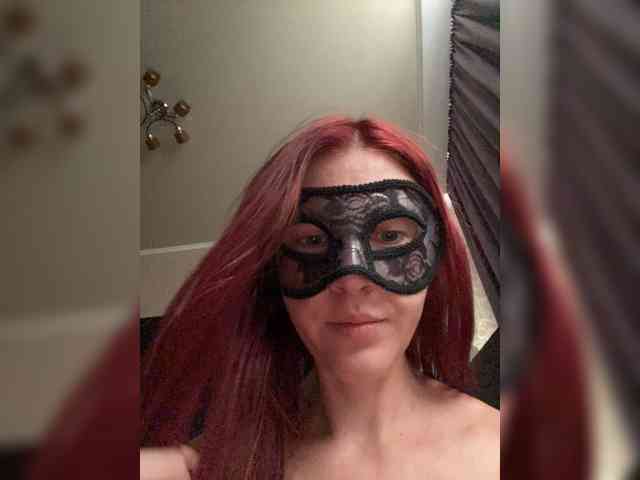 SheisArt webcam
