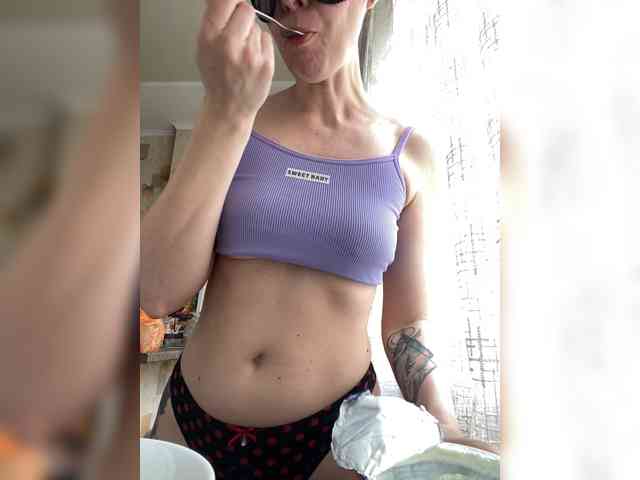 SheisArt webcam