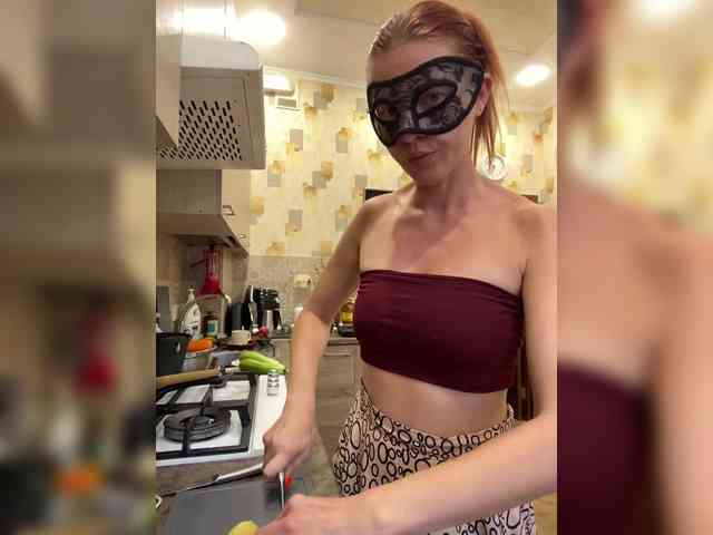 SheisArt webcam