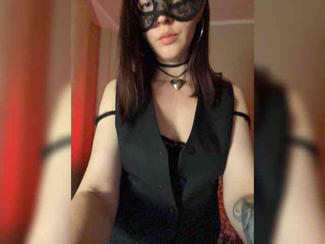 SheisArt webcam