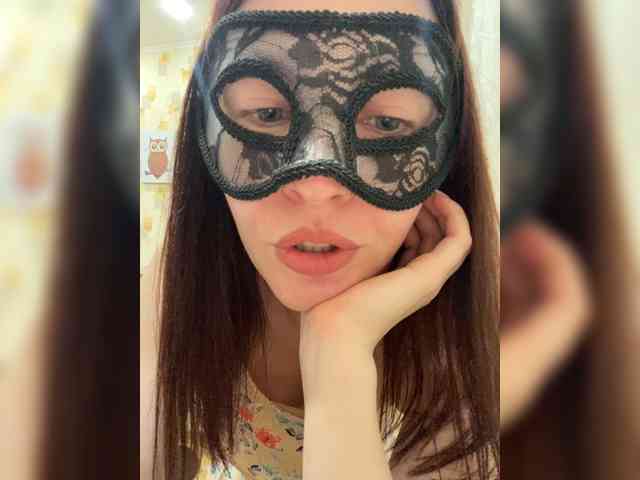 SheisArt webcam