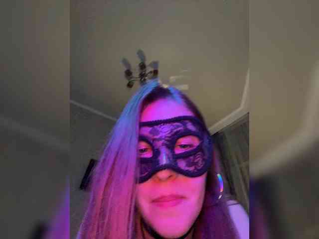 SheisArt webcam