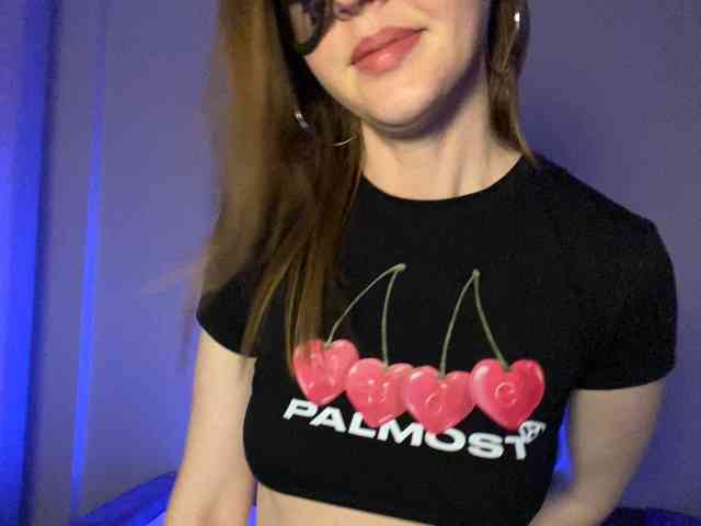 SheisArt webcam