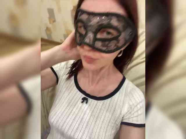 SheisArt webcam