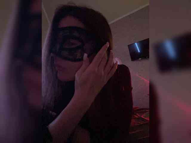 SheisArt webcam
