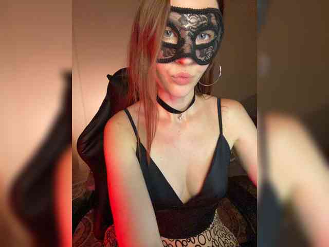 SheisArt webcam