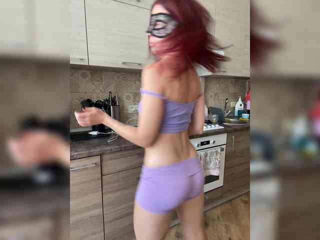 SheisArt webcam
