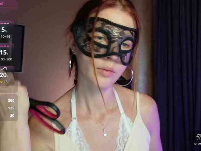 SheisArt webcam