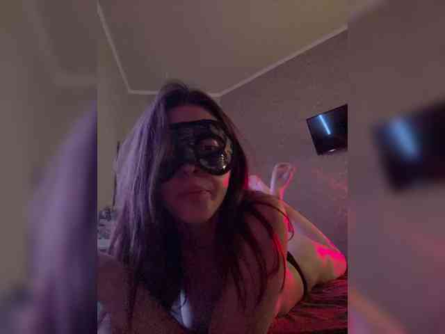 SheisArt webcam