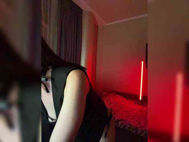 SheisArt webcam