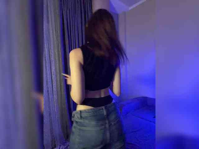 SheisArt webcam