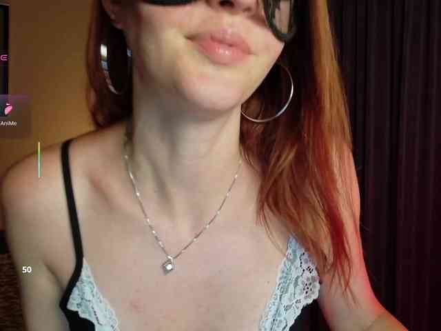 SheisArt webcam