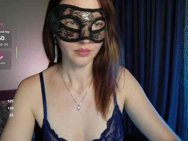 SheisArt webcam