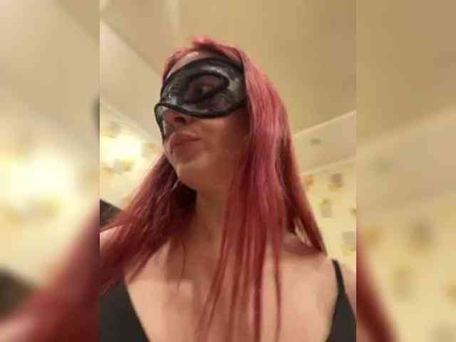 SheisArt webcam