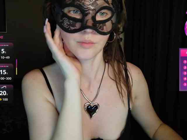 SheisArt webcam