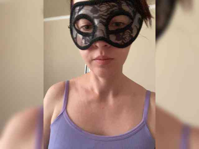 SheisArt webcam