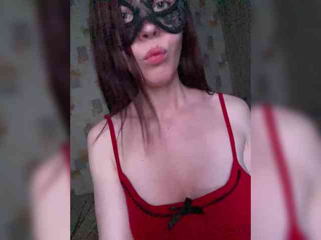 SheisArt webcam