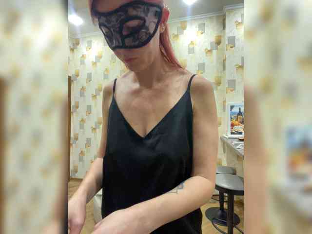 SheisArt webcam