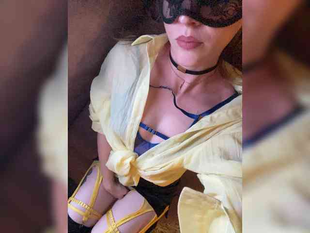 SheisArt webcam